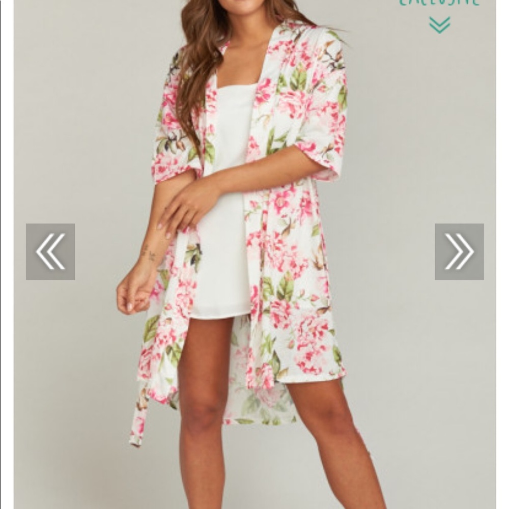 Show me your MuMu: Brie Robe - Garden of Blooms